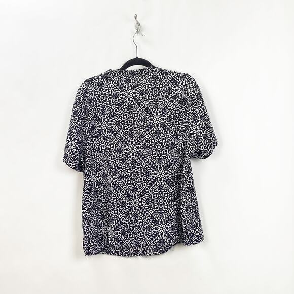 Catherines 14/16W Plus Womens Black White Floral Print Shirt Blouse Top - Picture 4 of 5